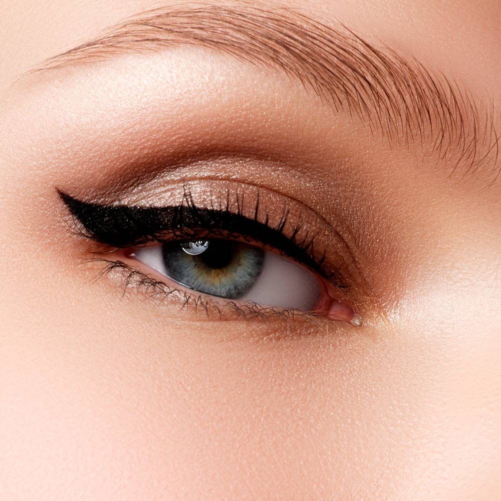 Best Makeup Ideas for Round Eye Shape