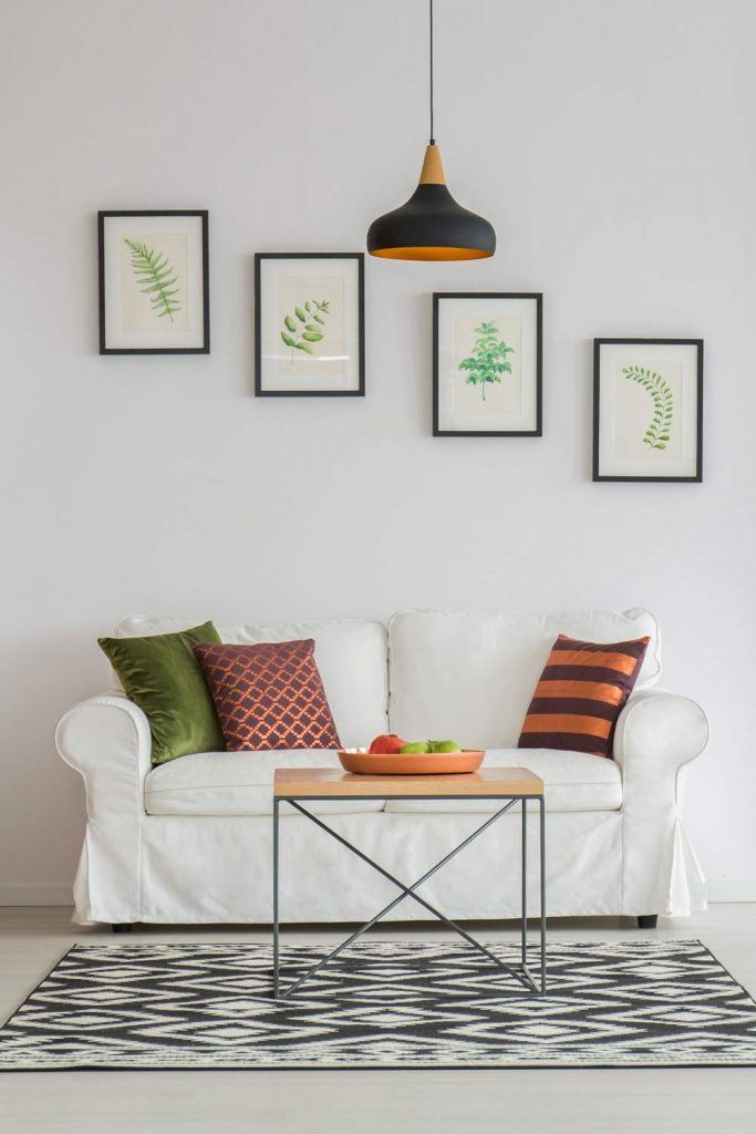 Beautiful Way to Decorate Your Wall with Pictures