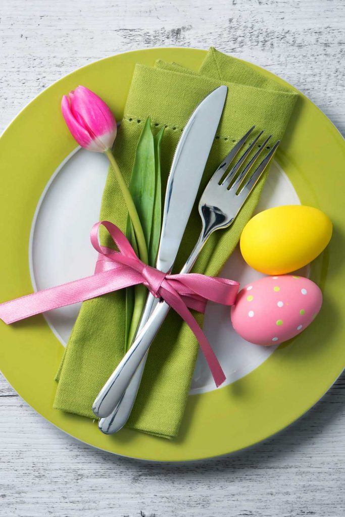 Easter Napkin Ring Idea with Tulip