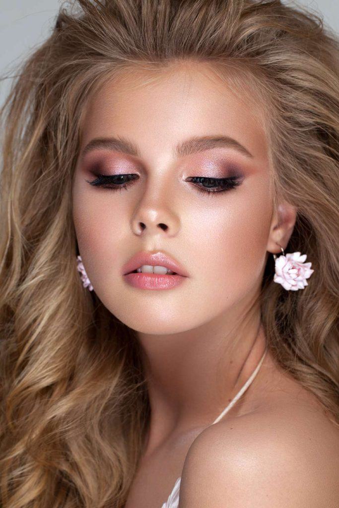 Soft Natural Glam Makeup Look  Natural glam makeup, Natural prom