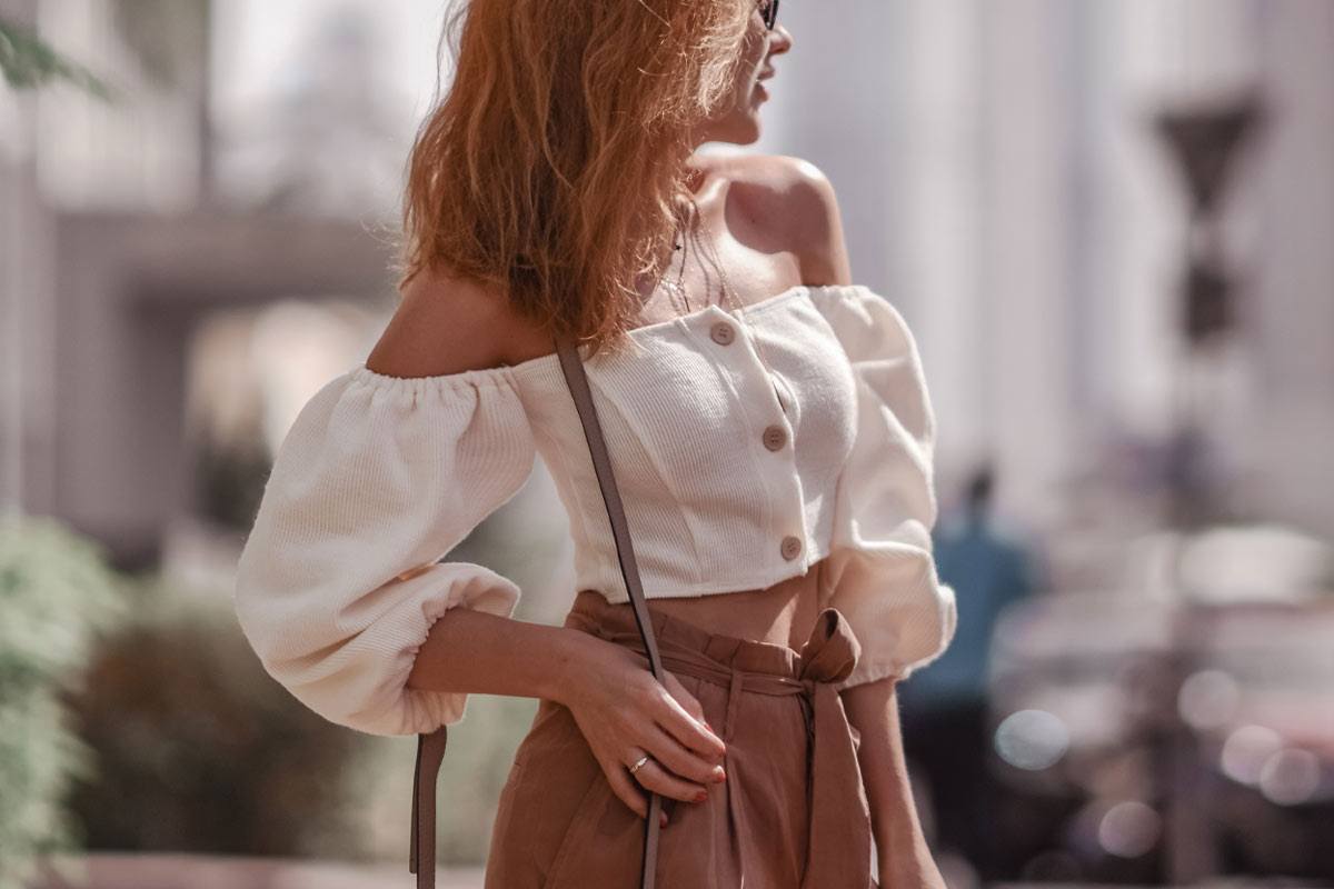 Off The Shoulder Tops That Show A Sexy Bit Of Skin