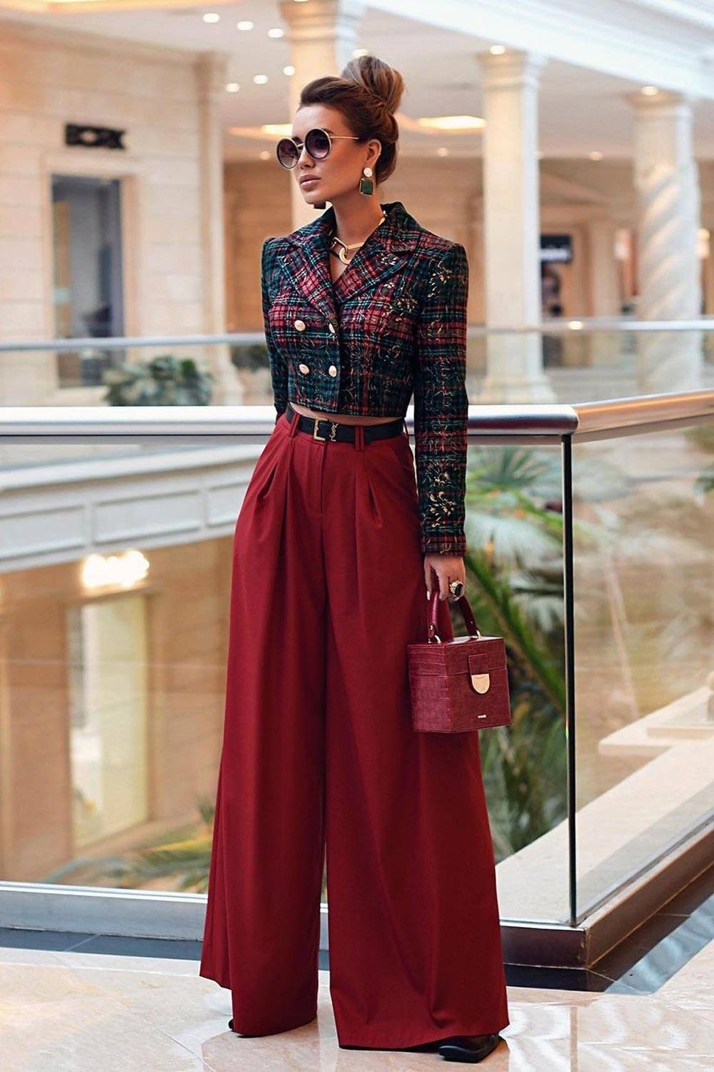 Office Fall Look with Culottes Pants