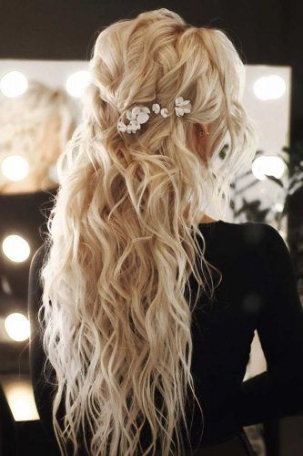 40+ Dreamy Homecoming Hairstyles Fit For A Queen