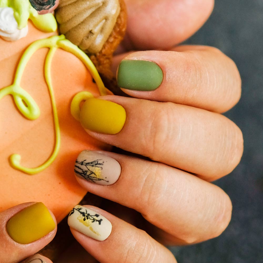 75+ Autumn nail designs and ideas you must try