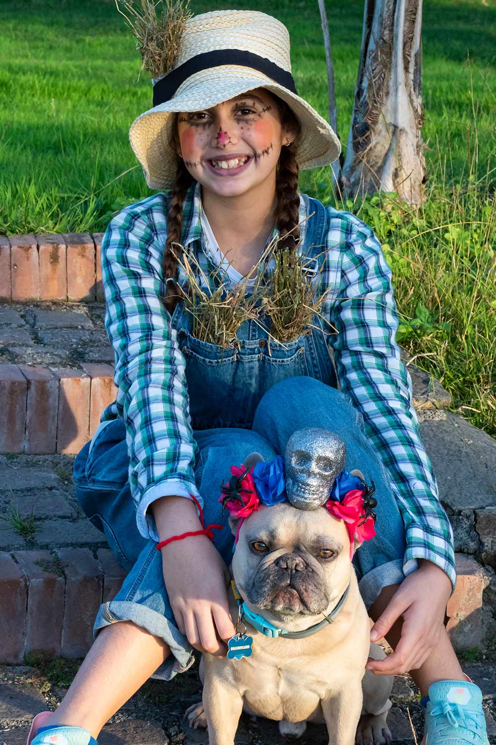 Scarecrow Costume Idea with Pet