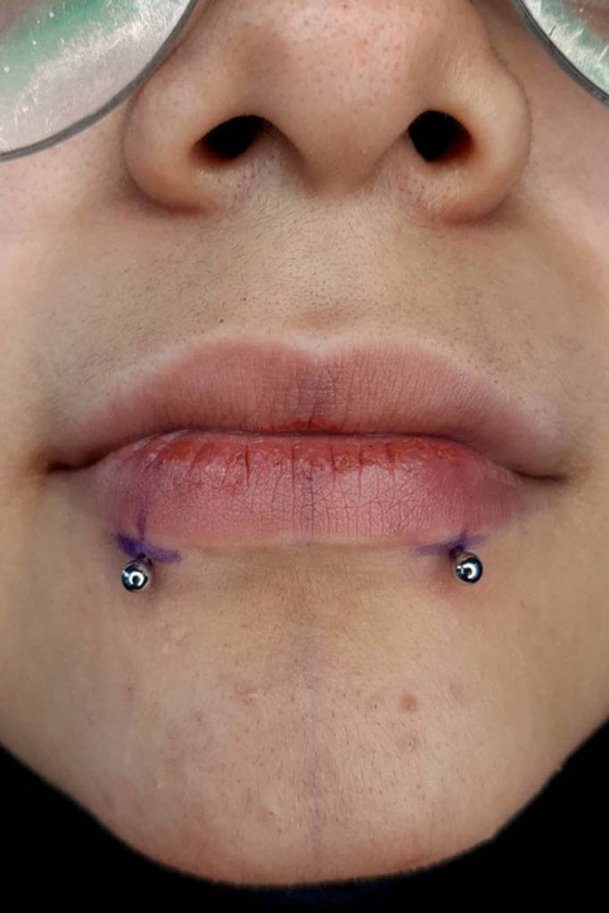 Snake Bites Lip Piercing