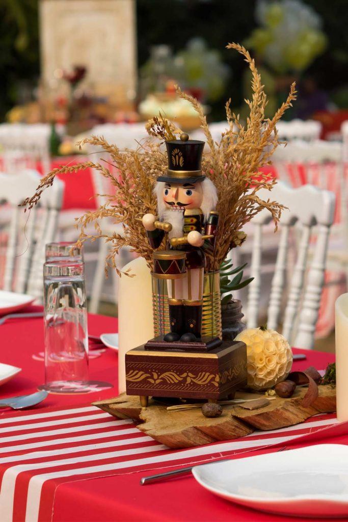 Centerpiece Idea with Nutcracker