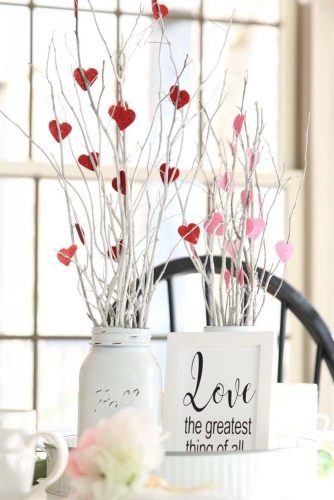 Heart Mason Jars Valentines Day Decor #masonjar #heartdecor