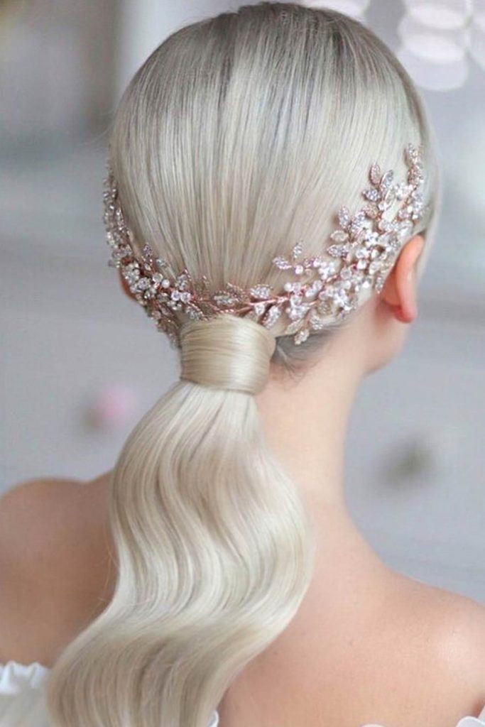 Low Ponytail with Accessory