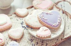 Ideas How To Decorate Heart Sugar Cookies And Impress Your Boyfriend
