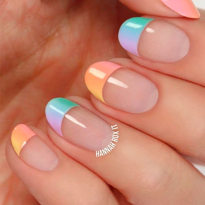 Colorful Gradient Nails Tips #colorfulnails #ombrenails
