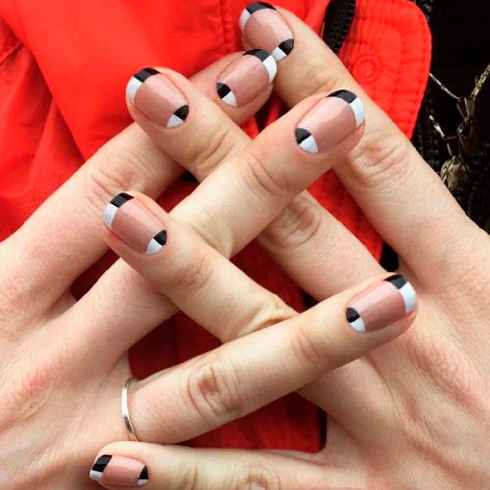 Half And Half Modern French Tips For Being In Trend #blackwhitenails #roundednails