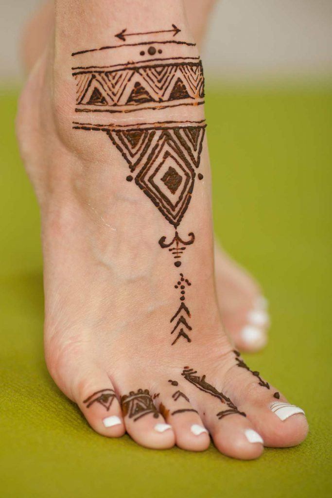Geometric Feet Henna Patterns