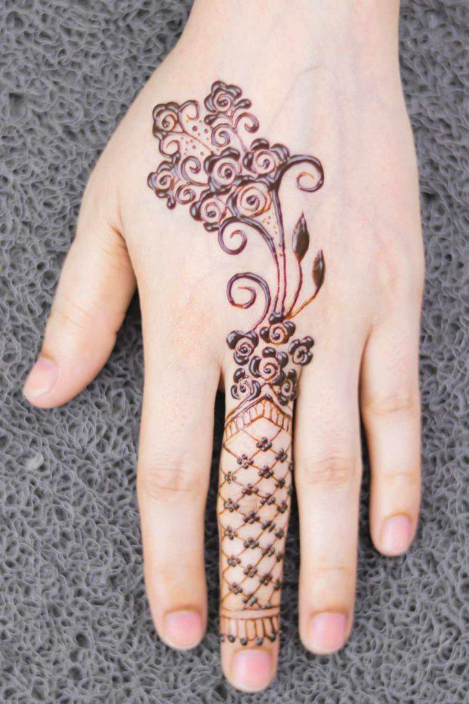 One Finger Henna Tattoo
