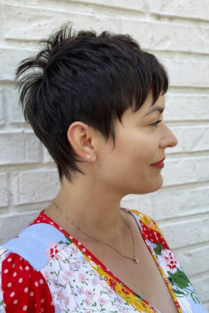 shaggy pixie cut with bangs