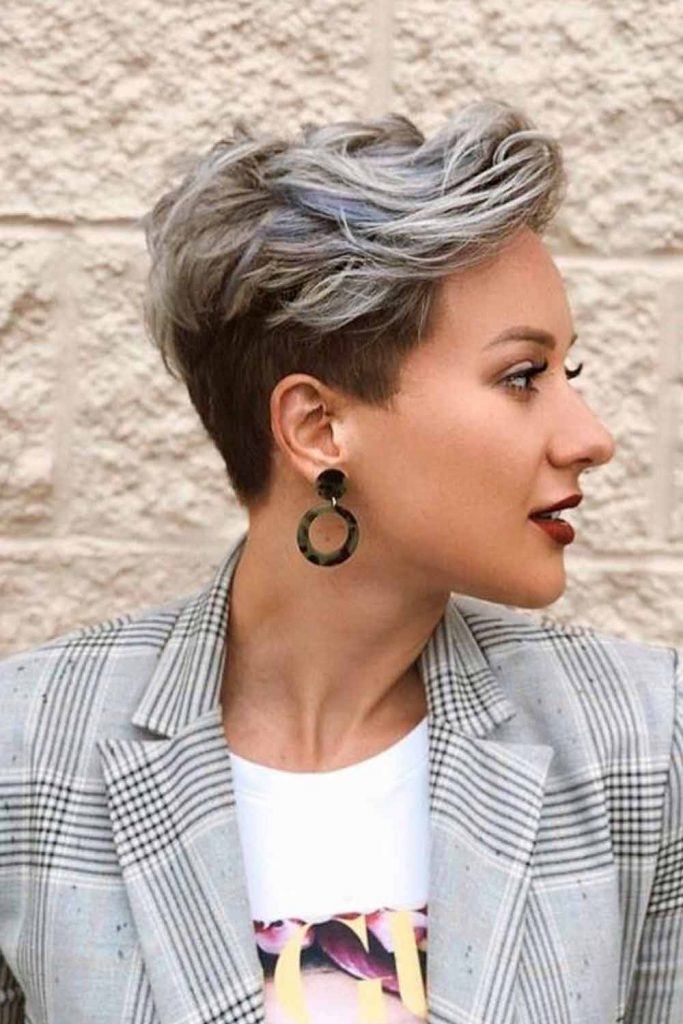 Long Pixie Cut With Feathered Layers #ombrehair