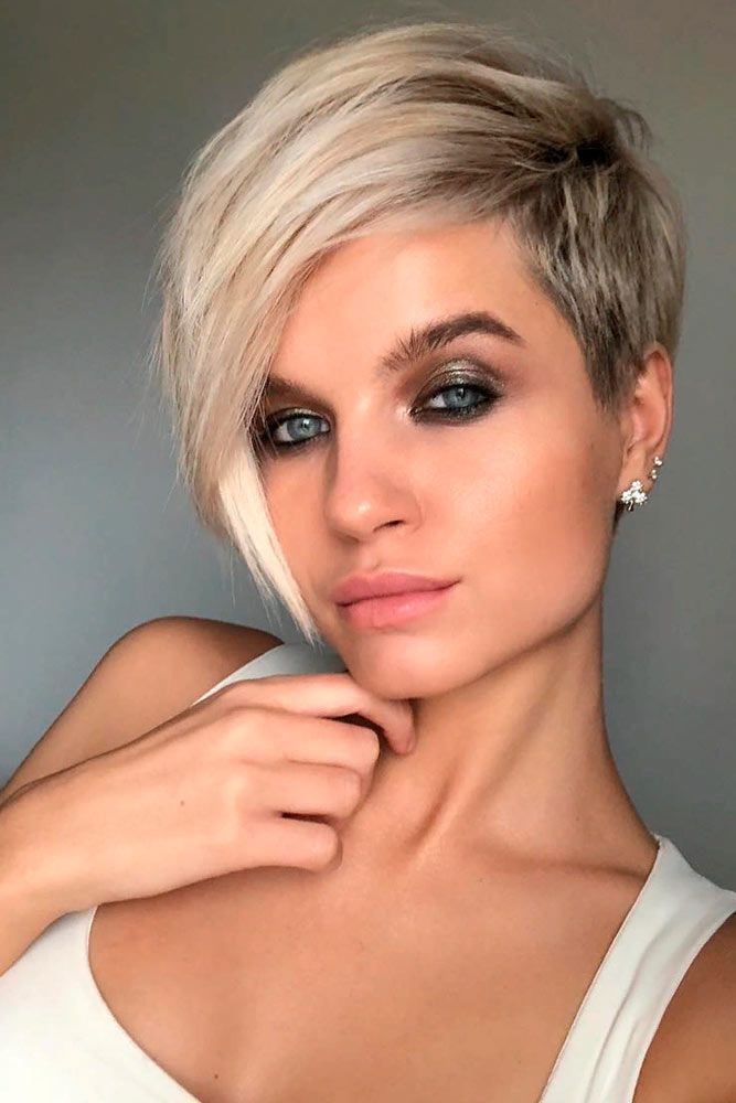 Asymmetrical Pixie Cut With Long Bangs #assymetricalhairstyles #sideswepthairstyles