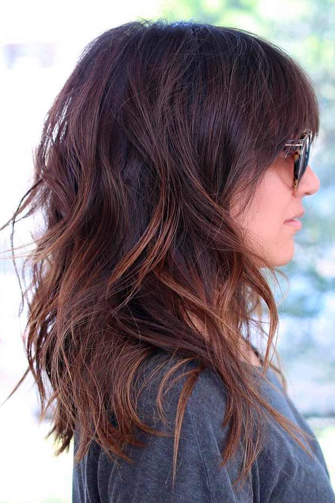 Amazing Ideas of Medium Haircuts for Perfect Look 