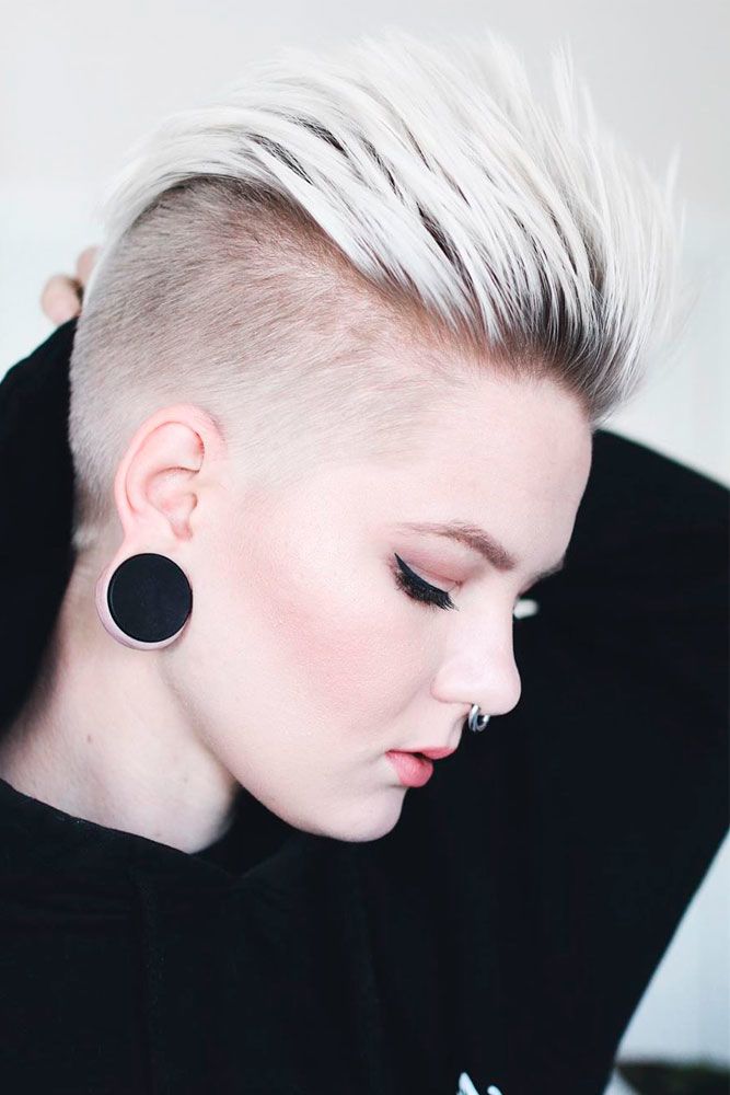 Platinum Blonde Spiky Taper Fade #shorthairstyles #blondehairstyles