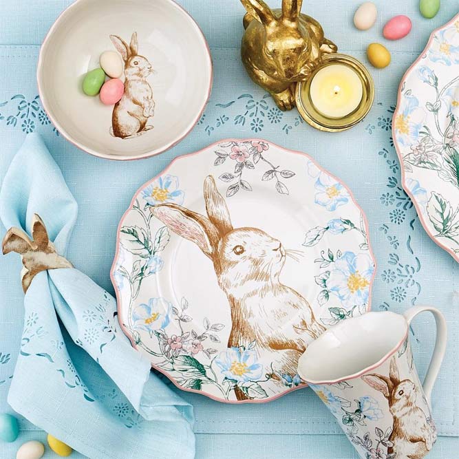 Easter Table Setting With Bunnies Companions #platedecor #napkin