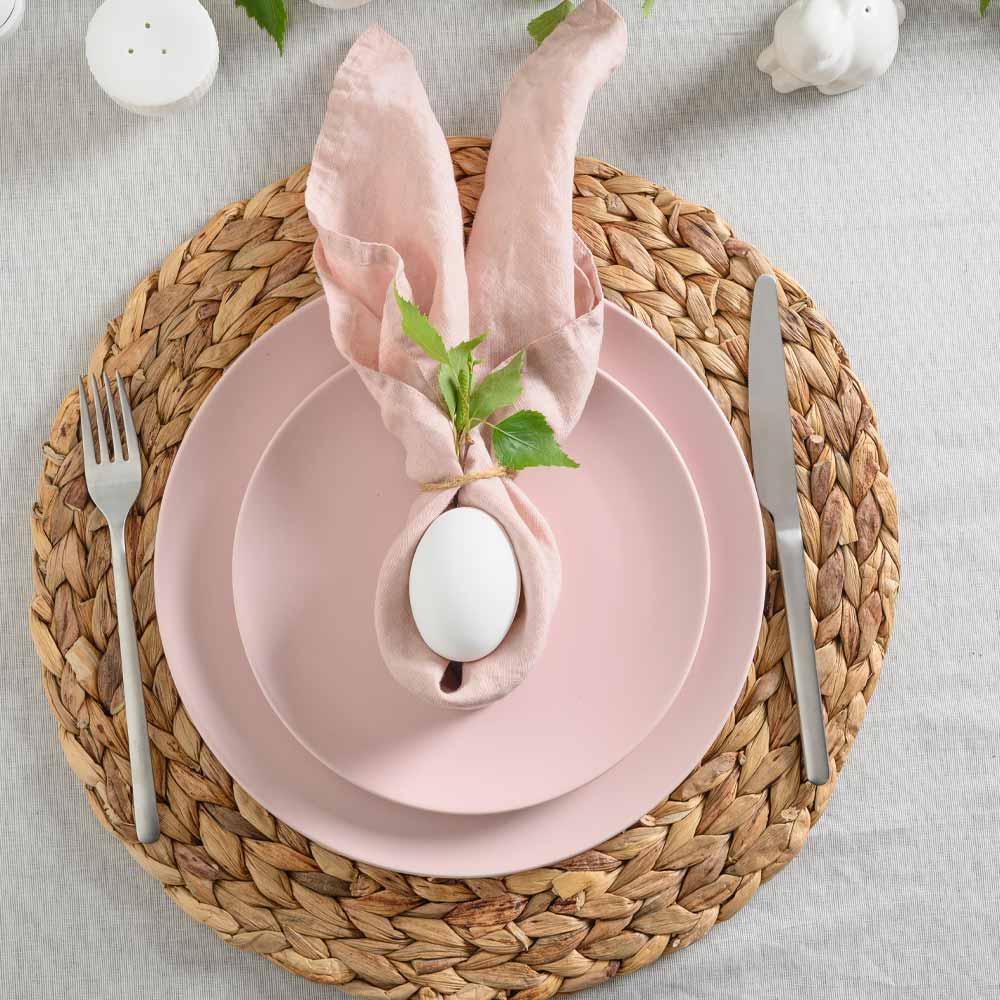 Cute Napkin Decoration with Easter Dinner