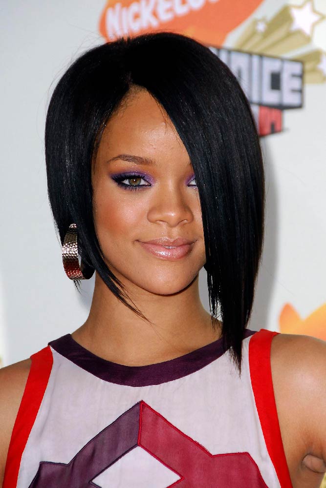 Sleek Inverted Bob #rihanna #brunettehair #sleekhair