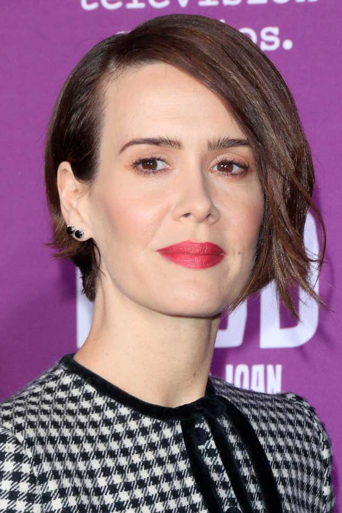 Short Asymmetrical Bob #sarahpaulson #shorthair #brownhair