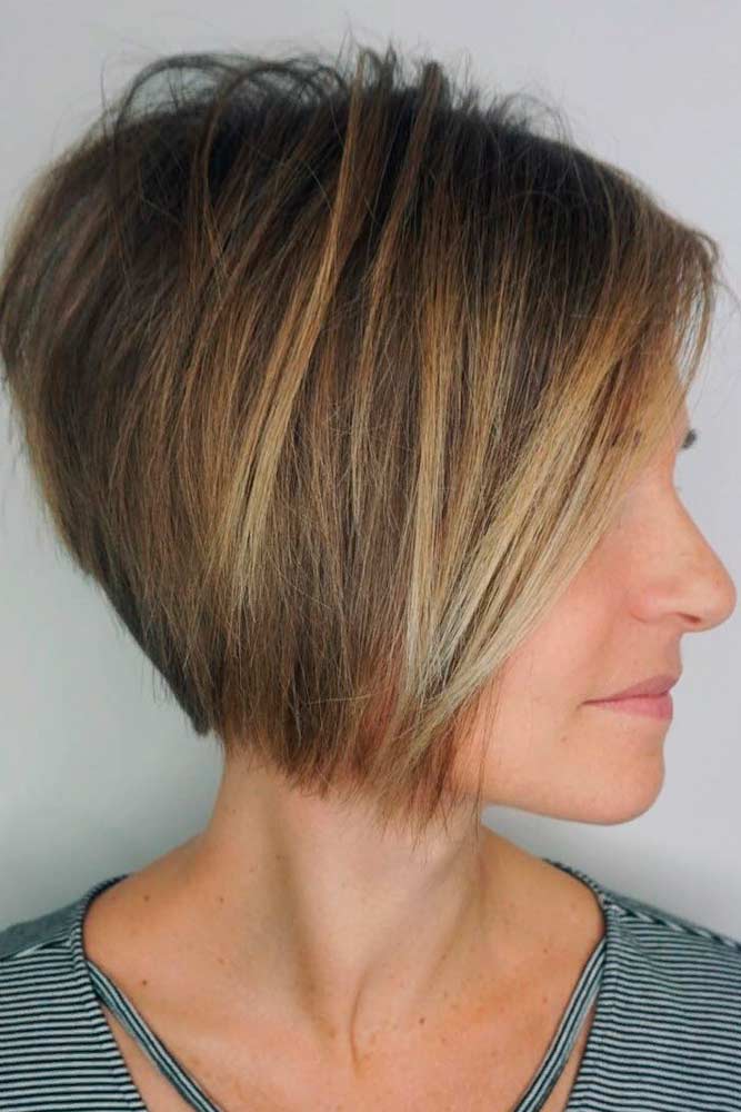 Tousled Straight Cropped Inverted Bob With Balayage #balayagehair #highlights