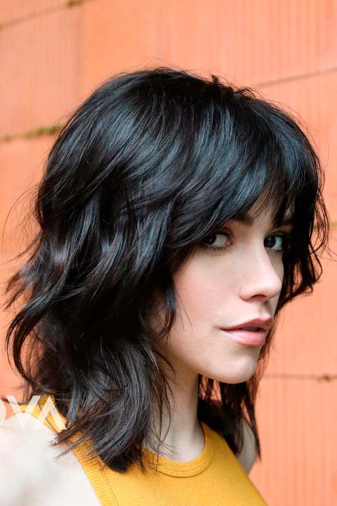 Messy Layers With Long Bangs #longbang #messyhairstyles #brunettehair
