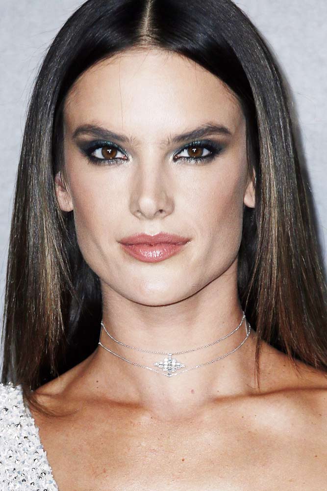 Alessandra Ambrosio #actress #model #oliveskintone