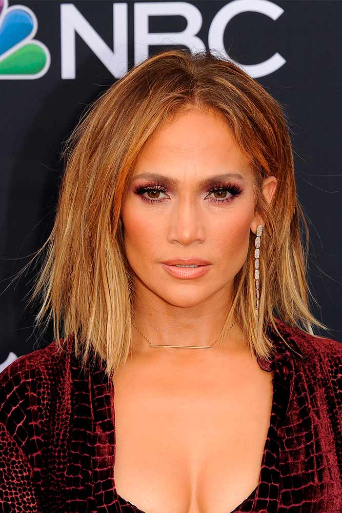 Jennifer Lopez With Shaggy Layered Blonde Bob