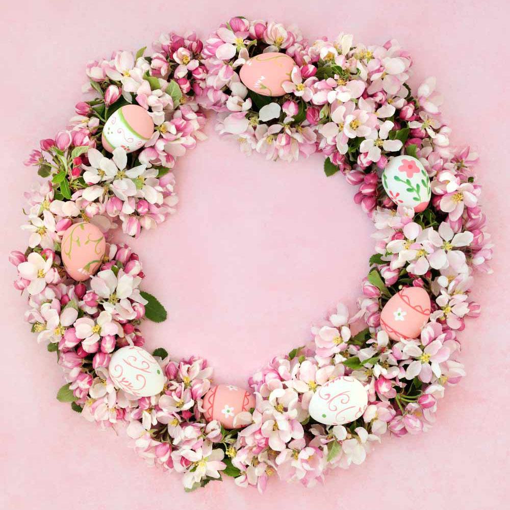 Cute Easter Wreath with Eggs