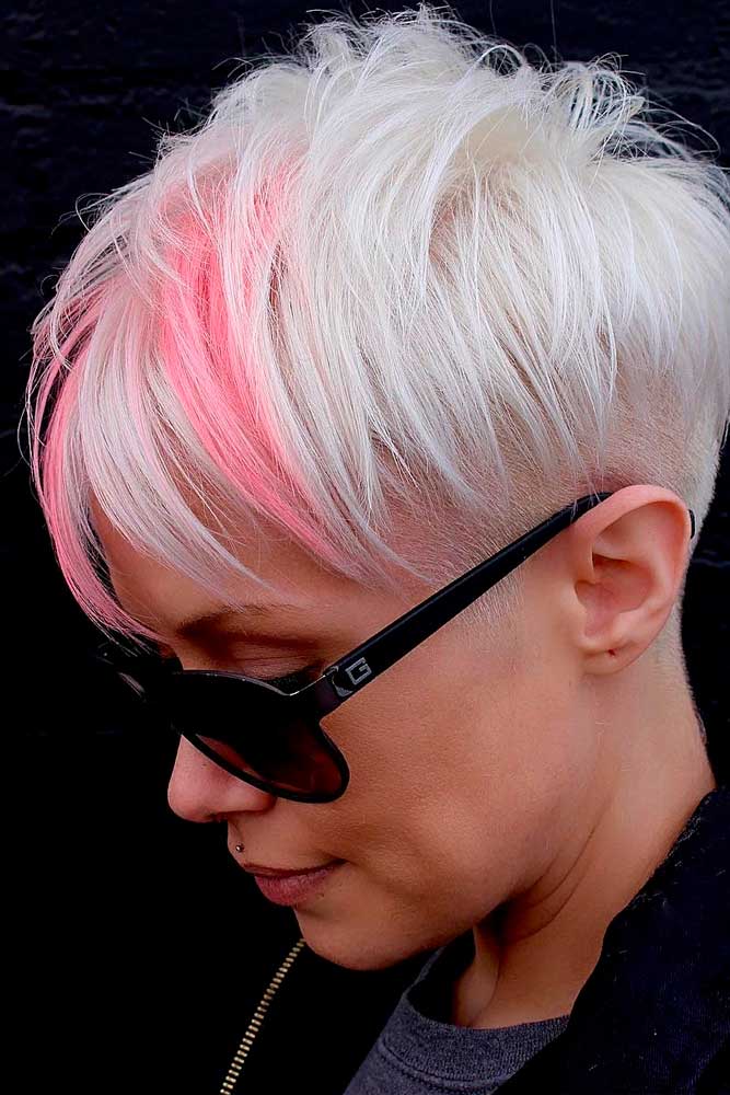 Ice Blonde Pixie With Pink Highlights #iceblondehair #highlightshair