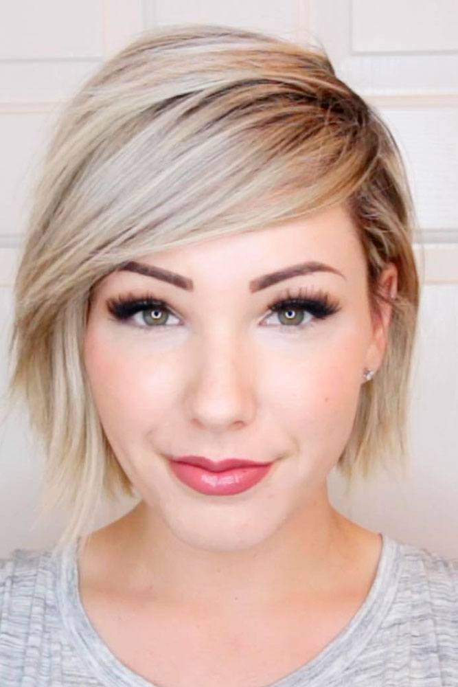 blonde short hairstyles for round faces semismile