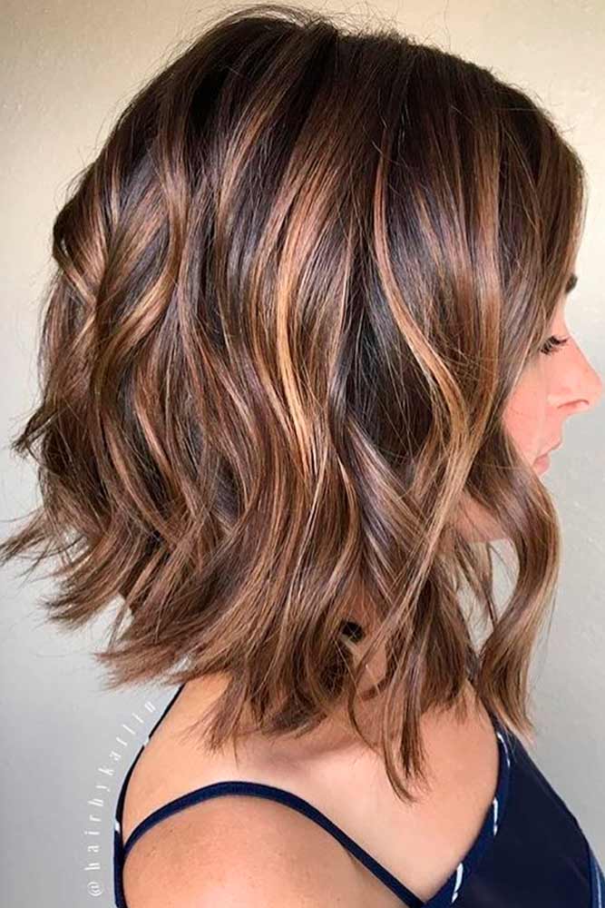 Loose Curls With Highlighted Fringe
