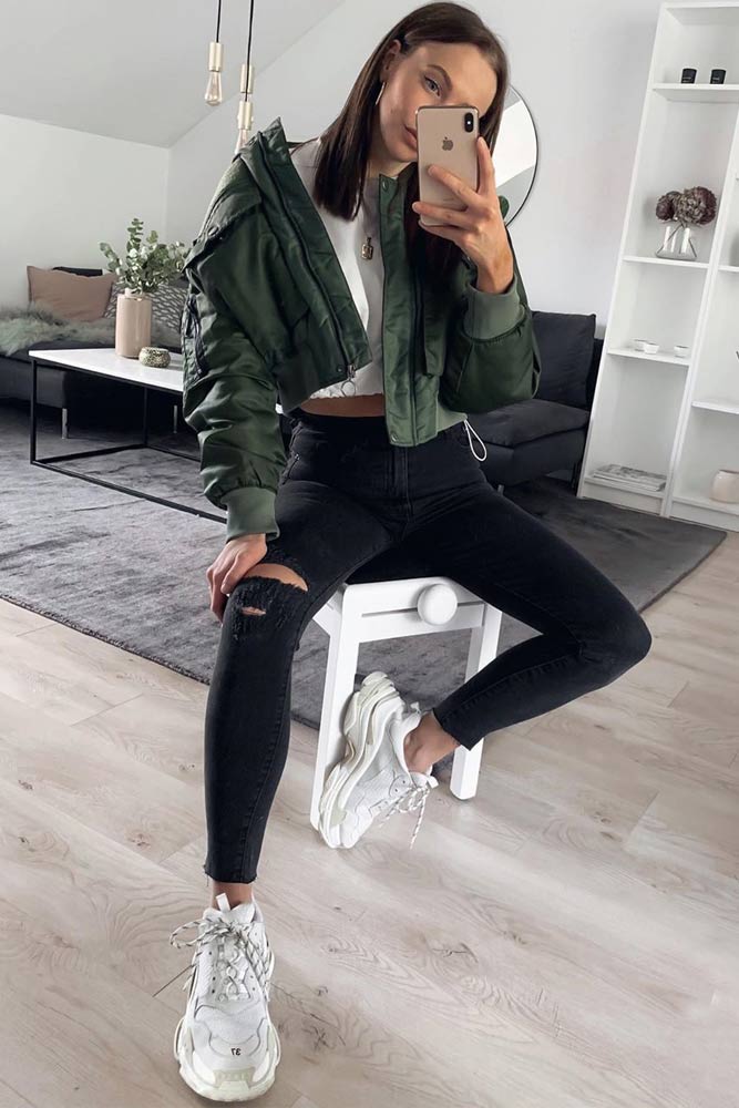 Black Ripped Jeans With Crop Jacket Outfit #cropjacket 
