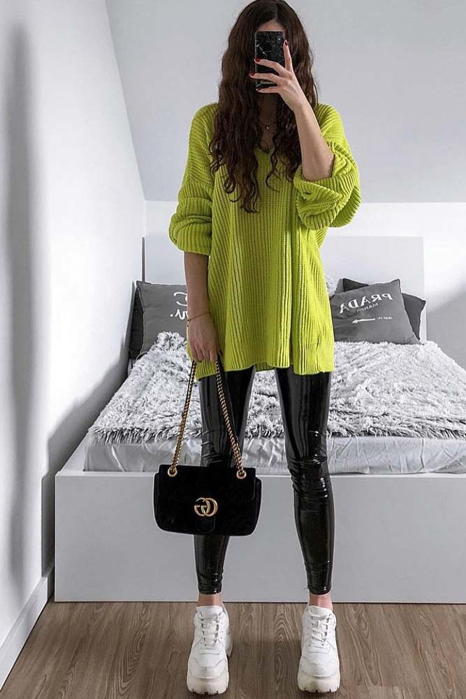 Black Vinyl Leggings WIth Green Oversize Sweater Outfit #blackleggings