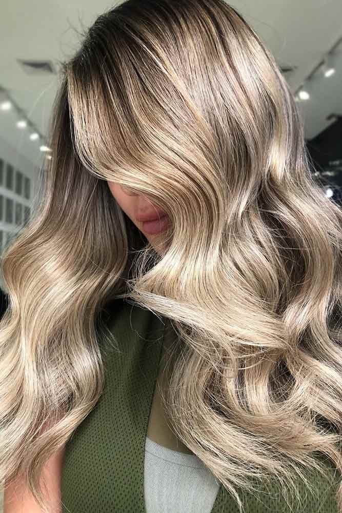 dirty blonde hairstyles 2022