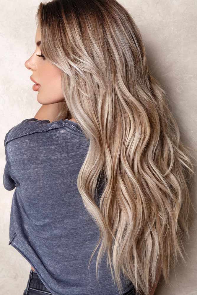 natural blonde hair with highlights