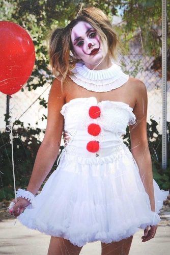 Clown Halloween Costume #clowncostume #clownmakeup