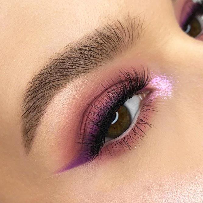 Matte Violet Pin Up Eyeliner Makeup #violeteyeliner
