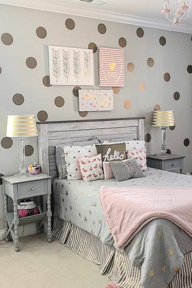 https://glaminati.com/wp-content/uploads/2022/04/inspiring-teen-bedroom-ideas-ray-color-gold-dots-wallpaper-furniture.jpg