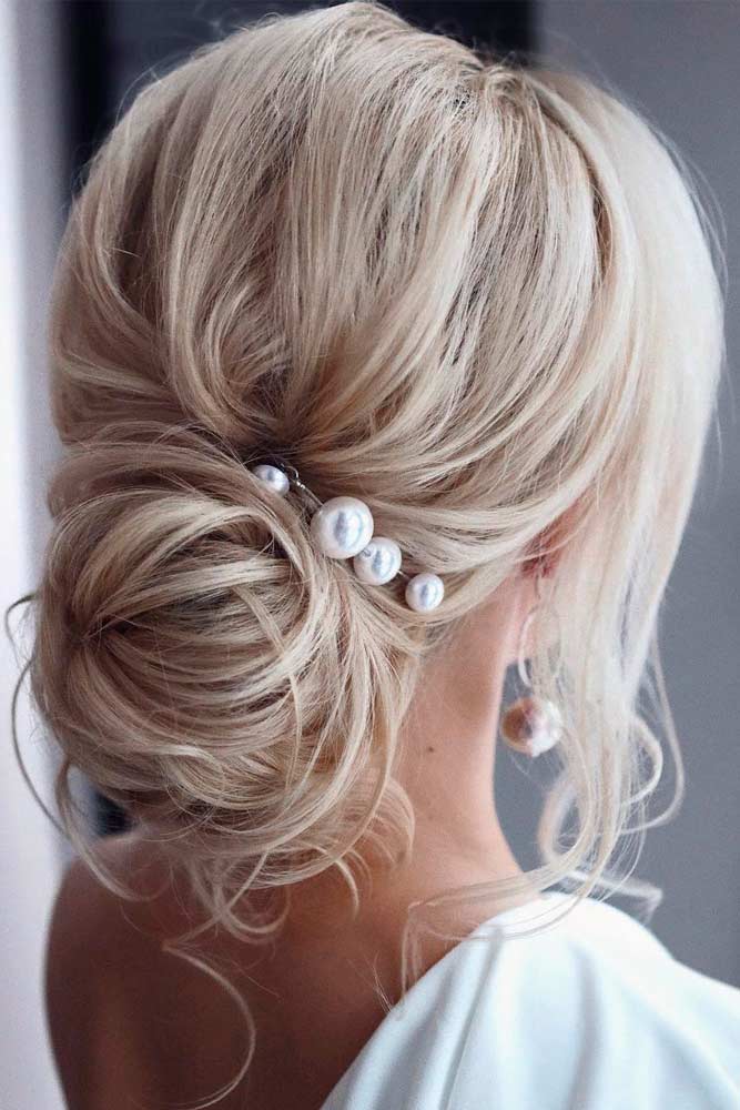 Blonde Updo With Accessories #accessorieshairstyles #updohairstyles #blondehair