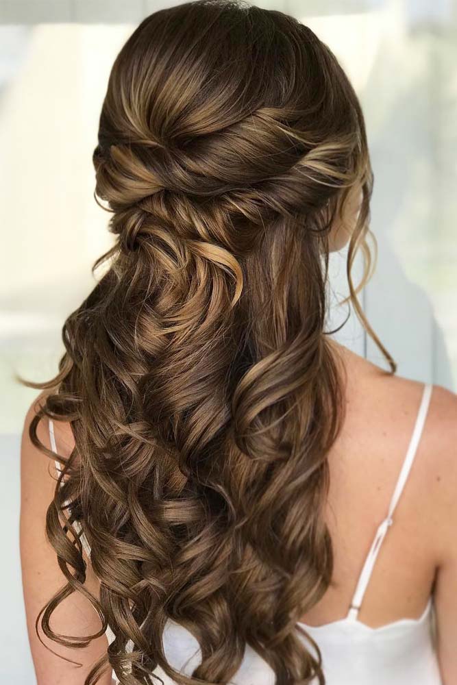75+ Stunning Prom Hairstyles For Long Hair For 2023