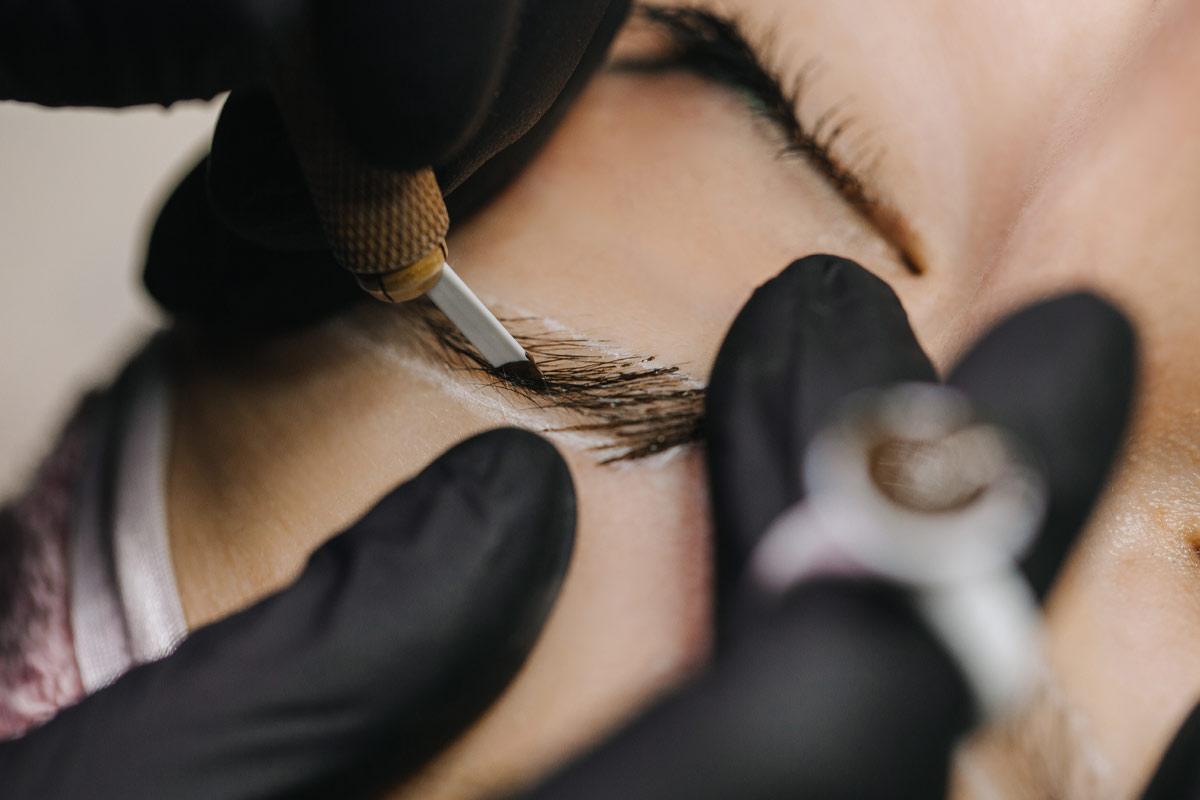 What Is Microblading And Why You Need To Book An Appointment With Your Beautician