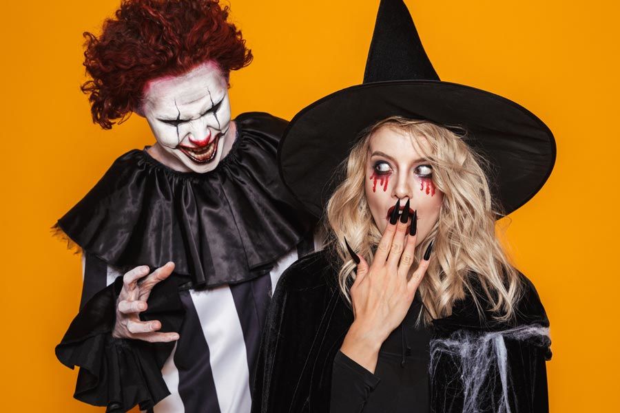 Go up and down Per roof 37 Halloween Costume Ideas To Scare Your Friends - Glaminati