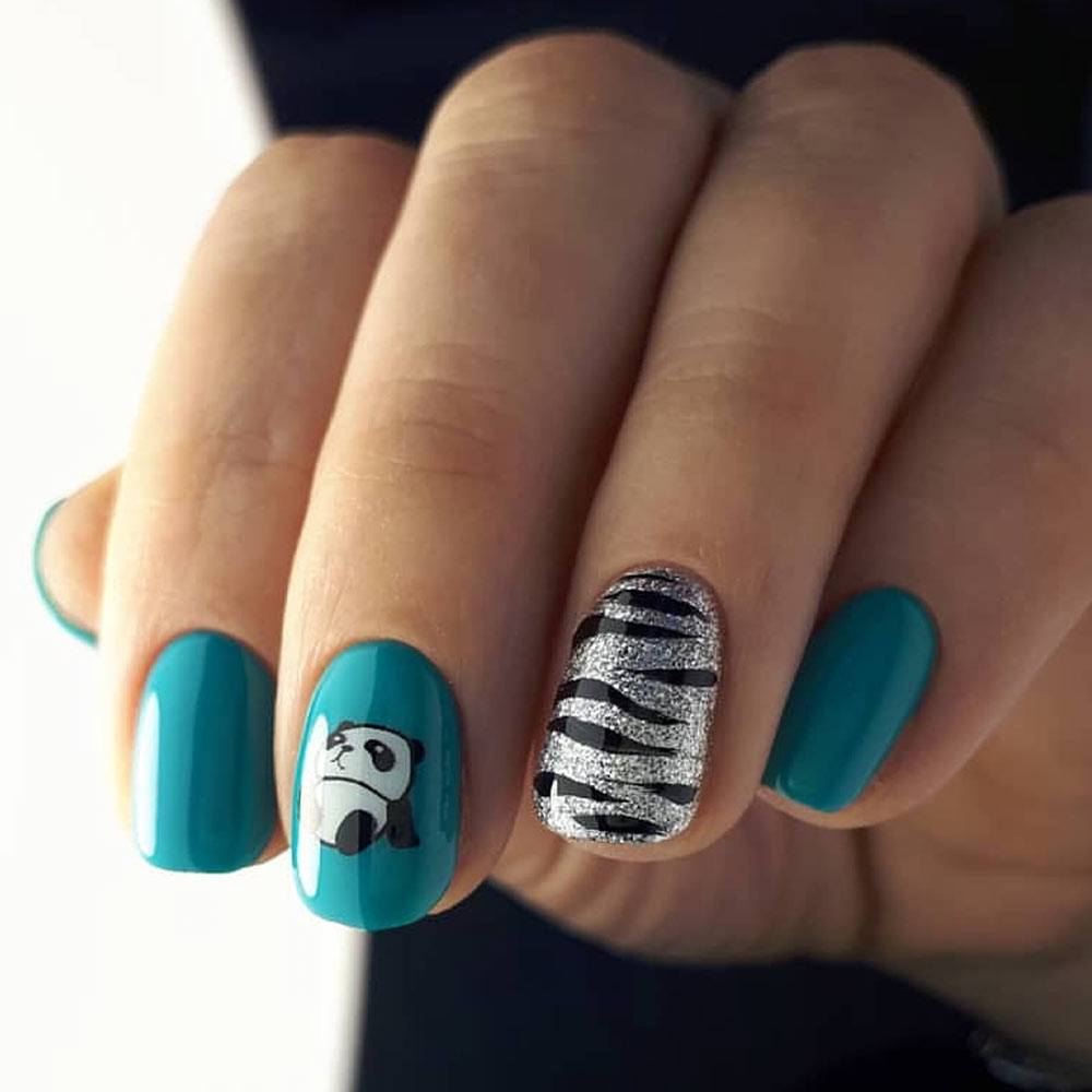 Zebra Print Accent Nail