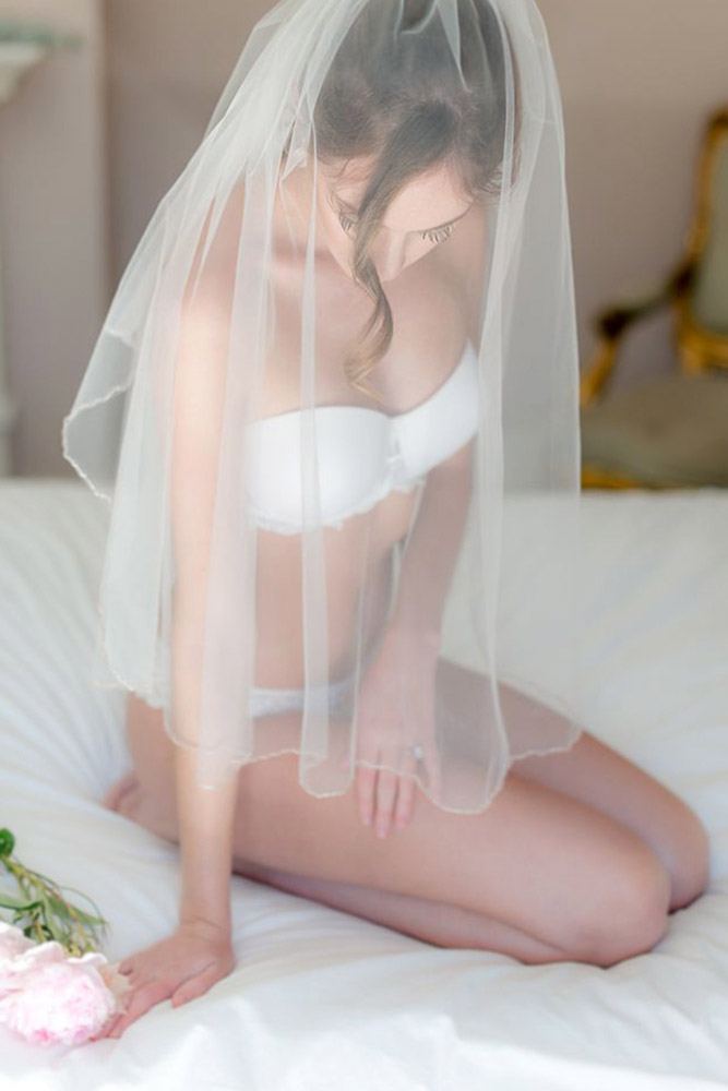 Tempting Photos With The Veil