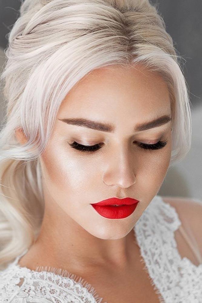 Soft Eyes Makeup With Red Lips #redlipstick