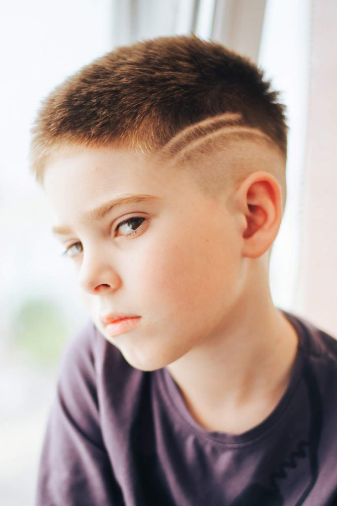 Clart Tre Ennuy Gifler Kid Boys Short Haircuts Pur Volcan Dinde   Boys Haircuts Short Fade Side Hair Tattoo 683x1024 